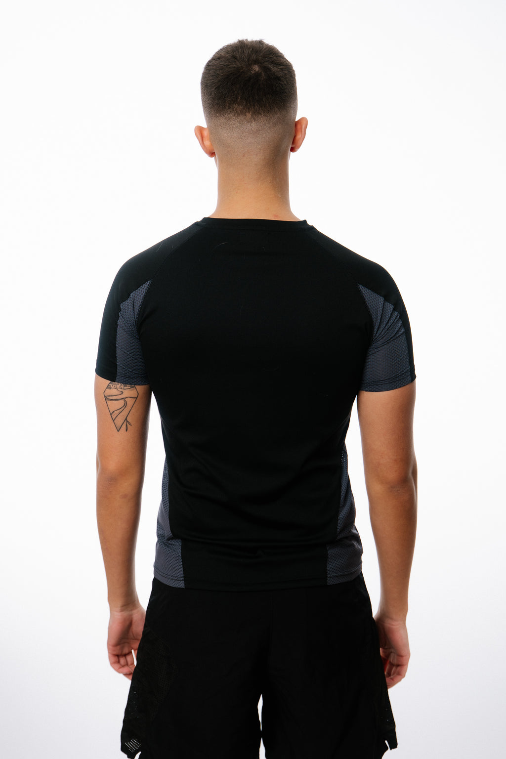 PERFORMANCE COMPRESSION T-SHIRT | LEGACY SERIES