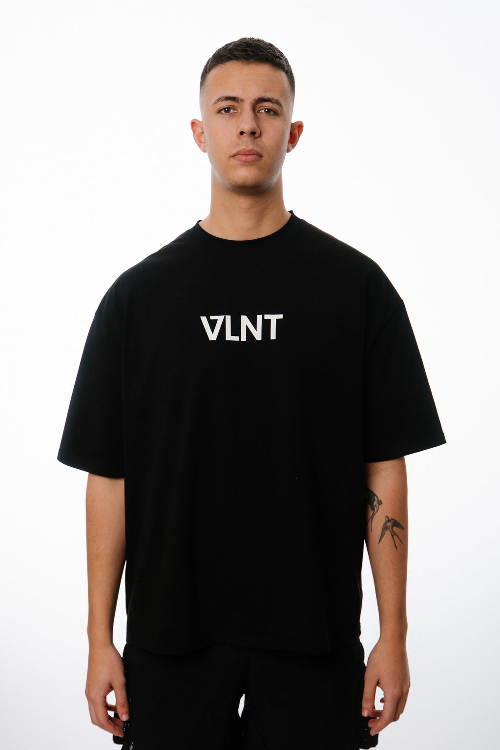 OVERSIZED ESSENTIALS T-SHIRT | LEGACY SERIES